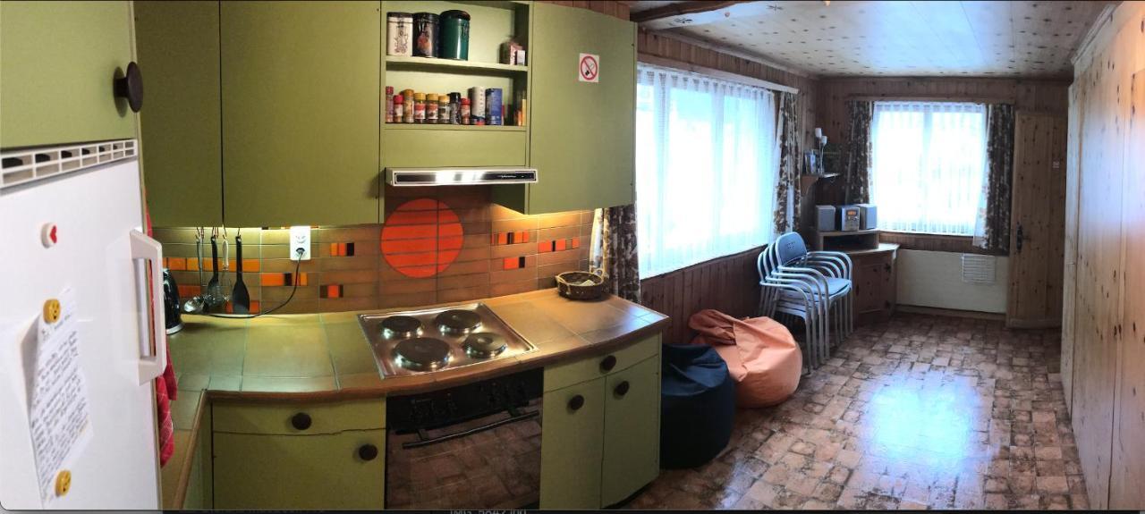 Ferienwohnung im Chalet Boubou Wiler Exterior foto