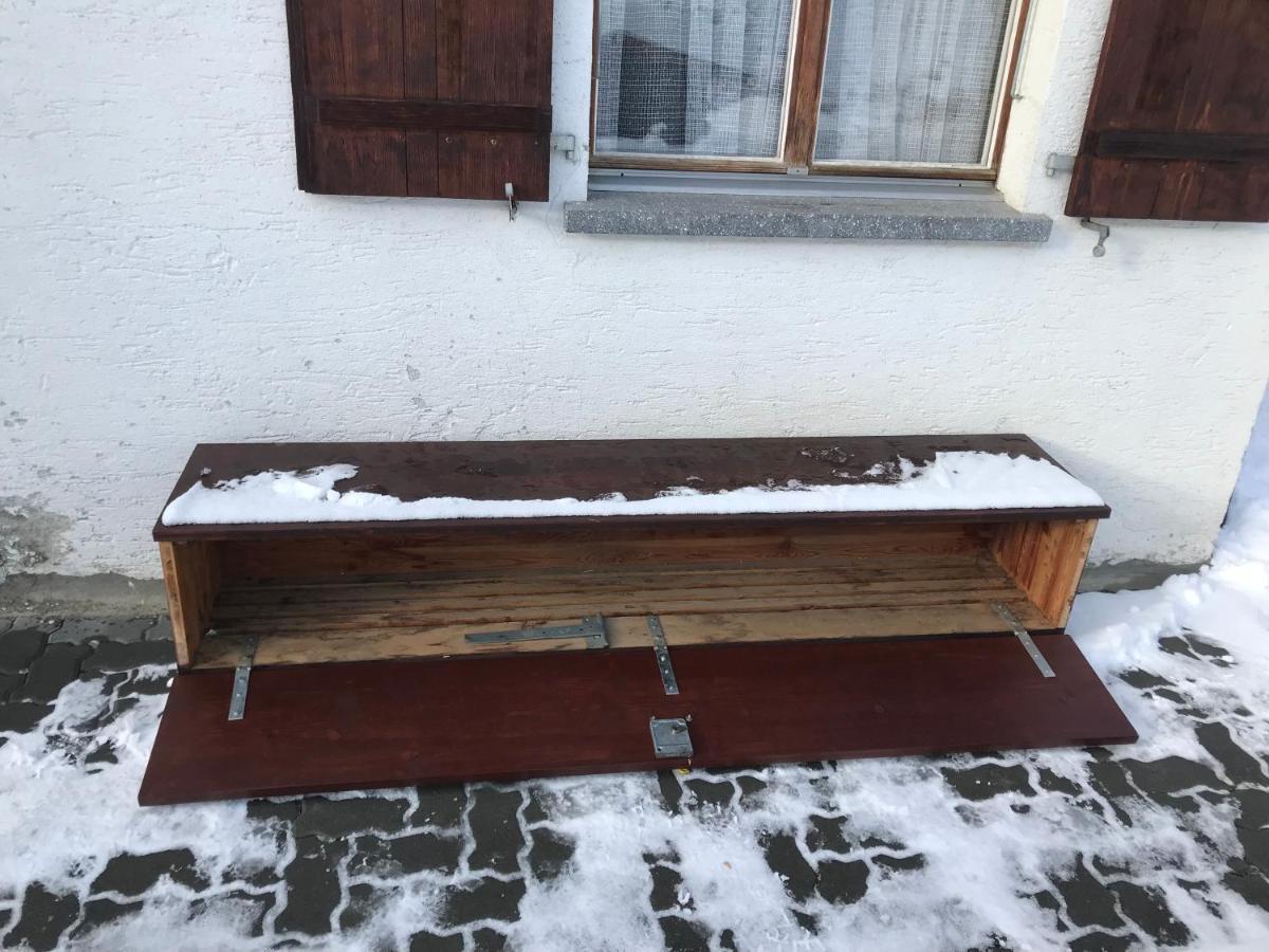 Ferienwohnung im Chalet Boubou Wiler Exterior foto